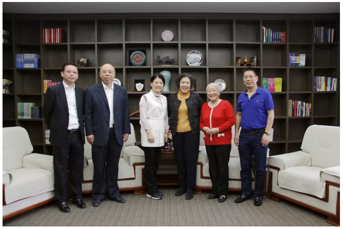 天津校友聚会策划|欢迎回家！连洁书记、杨庆新校长亲切会见校友盛梅、刘伯福